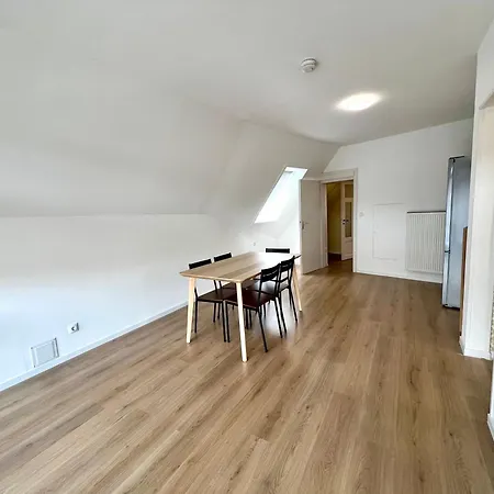 Helle Und Bequeme Monteurwohnung Mit Balkon Apartament Brema