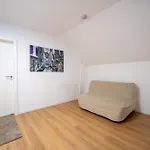 Urban Mit Balkon Bis Zu 5 Personen Bremen