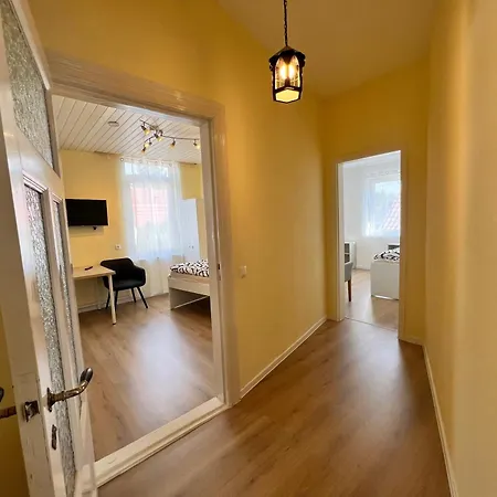 Helle Und Bequeme Monteurwohnung Mit Balkon *
