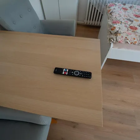 3-zimmer-wohnung Für Bis Zu 5 Personen Mit Balkon In Flughafennähe