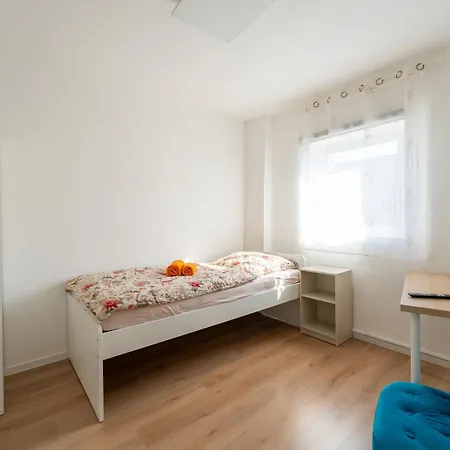 Urban Mit Balkon Bis Zu 5 Personen Апартаменты Бремен