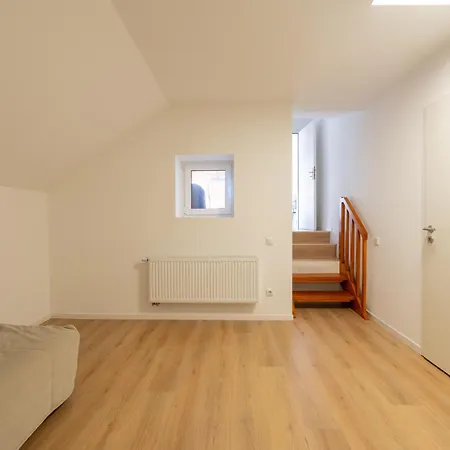 Urban Mit Balkon Bis Zu 5 Personen