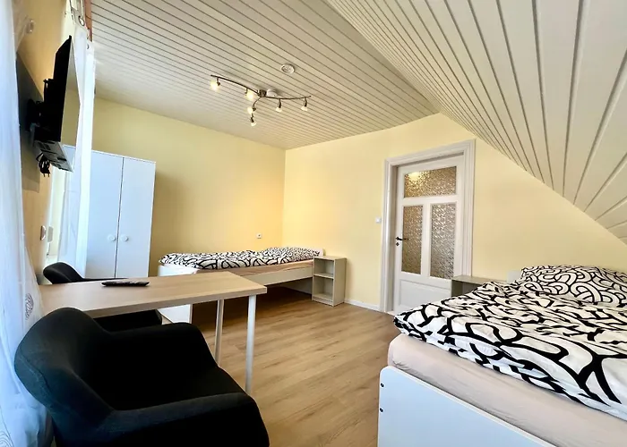 Urban Mit Balkon Bis Zu 5 Personen Bremen