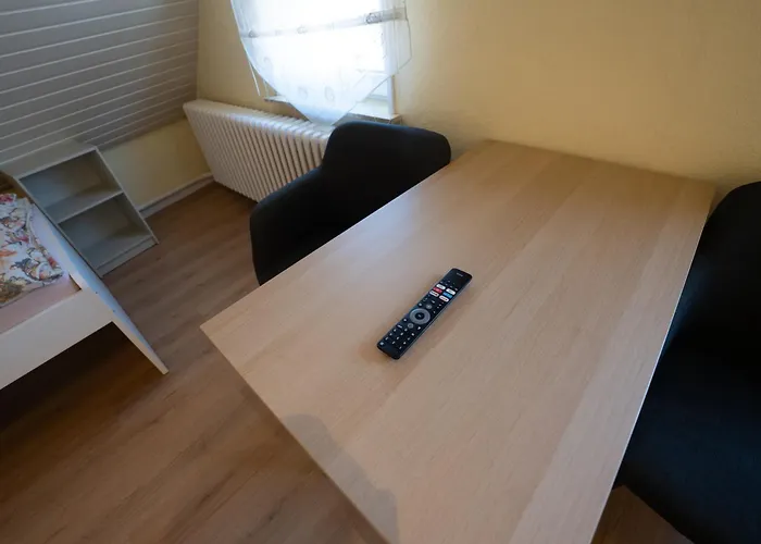 3-zimmer-wohnung Für Bis Zu 5 Personen Mit Balkon In Flughafennähe * Bremen